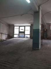Foto Ampio locale garage