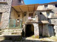 Foto ANTICO FABBRICATO IN PIENO CENTRO STORICO - CASTELFORTE - Rif. V3169