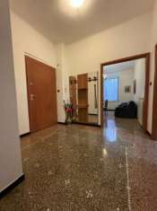 Foto Appartamento + giardino + garage a Sestri Ponente