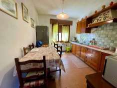 Foto appartamento  indipendente di 3 locali doppio box e giardino