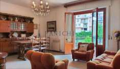 Foto Appartamento 3 camere con giardino e garage