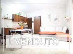 Foto Appartamento 3 locali con balcone a Besana B.za