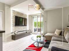 Foto Appartamento 3 locali con giardino a Dolzago