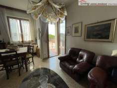 Foto Appartamento 4 locali - Rif. V854