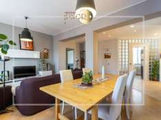 Foto Appartamento 4 locali con balcone