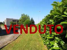 Foto Appartamento 4 locali con doppi servizi a Cassago B.za