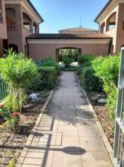 Foto APPARTAMENTO ARREDATO CON STILE NUOVA COSTRUZIONE