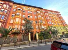 Foto Appartamento centralissimo in signorile palazzo depoca ristrutturato ed arredato senza barriere architettoniche.