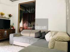 Foto Appartamento con Garage e Cantina