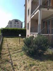 Foto Appartamento con giardino + posto auto