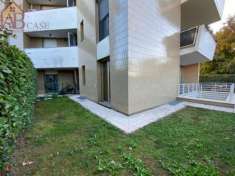 Foto Appartamento con giardino