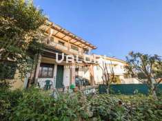 Foto APPARTAMENTO CON INGRESSO INDIPENDENTE, GIARDINO E GARAGE DOPPIO