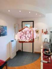 Foto APPARTAMENTO CON INGRESSO INDIPENDENTE E DISPOSTO SU DUE LIVELLI