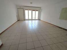 Foto Appartamento con terrazzo e posto auto