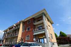 Foto Appartamento di 100 m con 4 locali e box auto in vendita a Biella
