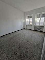 Foto Appartamento di 100 m con 4 locali in vendita a Asti