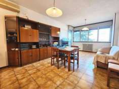 Foto Appartamento di 100 m con 4 locali in vendita a Ravenna