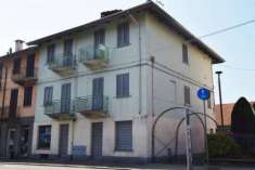 Foto Appartamento di 100 m con 4 locali in vendita a Vigliano Biellese