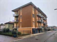 Foto Appartamento di 104 m con 3 locali e box auto in vendita a Mulazzano