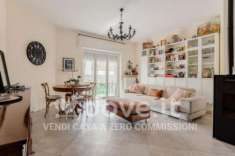 Foto Appartamento di 106 m con 3 locali e box auto in vendita a Sesto Calende