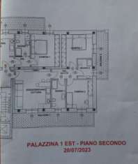 Foto Appartamento di 106 m con 3 locali in vendita a Pavia