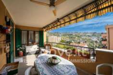 Foto Appartamento di 107 m con 3 locali e box auto in vendita a Sanremo [rif. DV-9060]