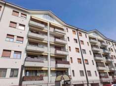 Foto Appartamento di 109 m con 3 locali e box auto doppio in vendita a Legnano