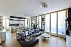 Foto Appartamento di 115 m con 3 locali e box auto in vendita a Gallarate