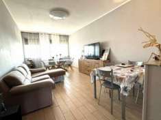 Foto Appartamento di 117 m con 4 locali in vendita a Novara