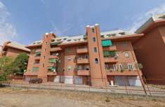 Foto Appartamento di 118 m con 5 locali e box auto in vendita a Milano