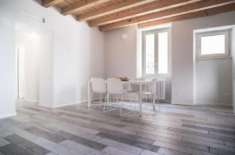 Foto Appartamento di 120 m con 4 locali in affitto a Toscolano-Maderno
