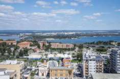 Foto Appartamento di 120 m con 4 locali in vendita a Taranto