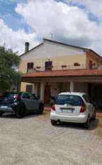 Foto Appartamento di 122 m con 4 locali e box auto doppio in vendita a Perugia