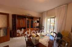 Foto Appartamento di 126 m con 4 locali in vendita a Reggio Calabria