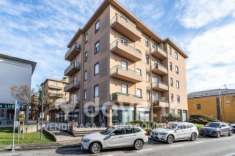 Foto Appartamento di 131 m con 3 locali e box auto in vendita a Lurate Caccivio