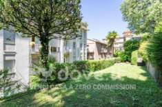 Foto Appartamento di 135 m con 5 locali e posto auto in vendita a Como