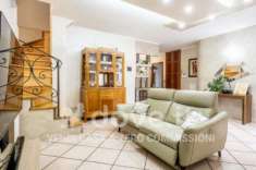 Foto Appartamento di 140 m con 3 locali e box auto in vendita a Venosa [rif. DV-10910]