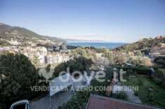 Foto Appartamento di 140 m con 3 locali e posto auto in vendita a Arenzano [rif. DV-8784-2]