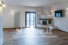 Foto Appartamento di 140 m con 4 locali in vendita a Semproniano