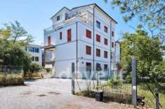 Foto Appartamento di 140 m con 5 locali e posto auto in vendita a Pescara [rif. DV-10063-1]