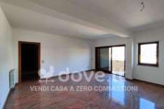 Foto Appartamento di 142 m con 4 locali in vendita a Reggio Calabria