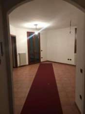 Foto Appartamento di 150 m con 2 locali e box auto in vendita a Rolo