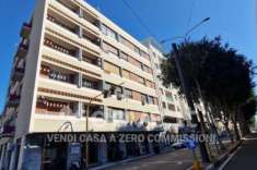 Foto Appartamento di 150 m con 5 locali in vendita a Messina