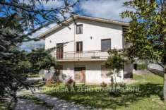 Foto Appartamento di 185 m con 4 locali e box auto doppio in vendita a Sant'Angelo in Pontano [rif. DV-9191]