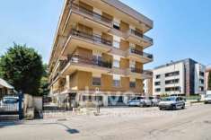 Foto Appartamento di 190 m con pi di 5 locali e box auto in vendita a Pescara [rif. DV-10217]