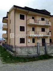 Foto Appartamento di 196 mq  in vendita a Montalto Uffugo - Rif. 4526224