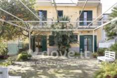 Foto Appartamento di 228 m con 5 locali e box auto in vendita a Sarno [rif. DV-8116]