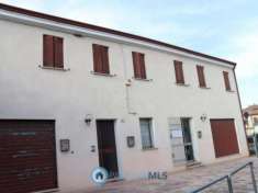Foto Appartamento di 290 m con pi di 5 locali e box auto doppio in vendita a Padova