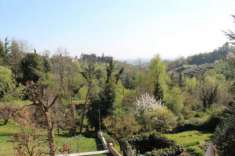 Foto Appartamento di 380 m con pi di 5 locali e box auto doppio in vendita a Asolo