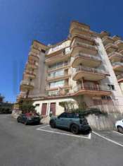 Foto APPARTAMENTO di 4 vani e di 120 mq (MESSINA) rif. 2VS16336